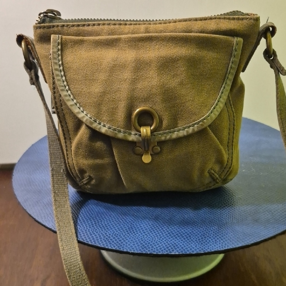 Eddie Bauer Vintage:Tan/green Crossbody Bag.in Good Vintage Condition. (#1912)